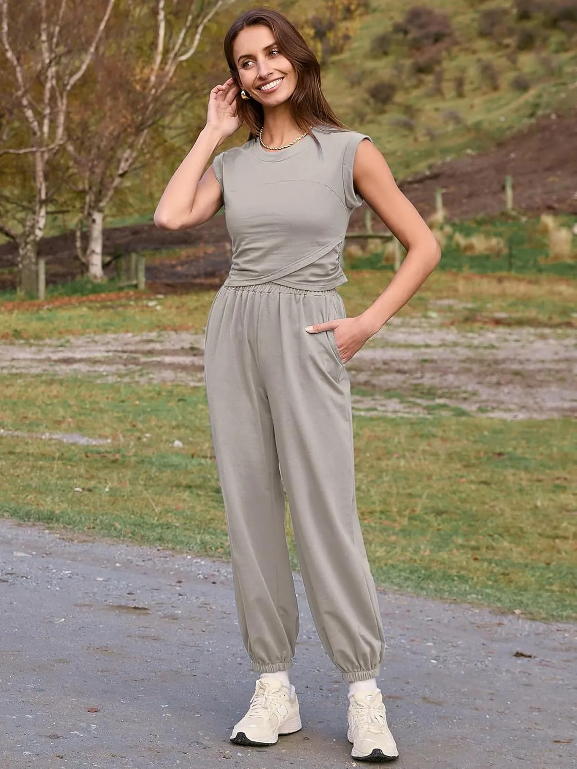 Glamaker Women's Two Piece Athletic Sets Casual Workout Sleeveless Cropped Tops High Sweatpants Joggers Tracksuits